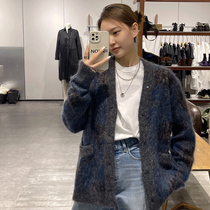 Honey color Xuan lazy wind sweater womens 2022 autumn and winter new warm soft waxy design sense niche loose knitwear