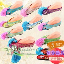 Seven Colorful Pear Garden New Opera Peking Opera Film and TV Show Wo Bride Red Wedding Shoes Tsing Yi Flowers Denier Embroidered Flat Color Shoes