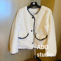 White imitation rabbit fur fur straw short coat woman 2022 spring autumn new round collar Korean version easy to thicken and short little fragrant wind