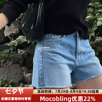 moocobling Korea 22 Summer June Female classic Korean version washed with white hair side denim shorts