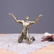European creative shouting figure kneeling sculpture ornaments retro decoration Crafts Study bar office set up