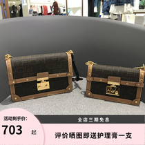 Fion Fianne New products Single shoulder inclined cross small square bag Lyu Ding Brief about 100 lap bag Fashion retro chain bag bag