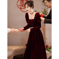 Long Sleeve Toast Dress Bride 2022 New Winter Wedding Dress Red Velvet Dress Engagement Back Door Casual