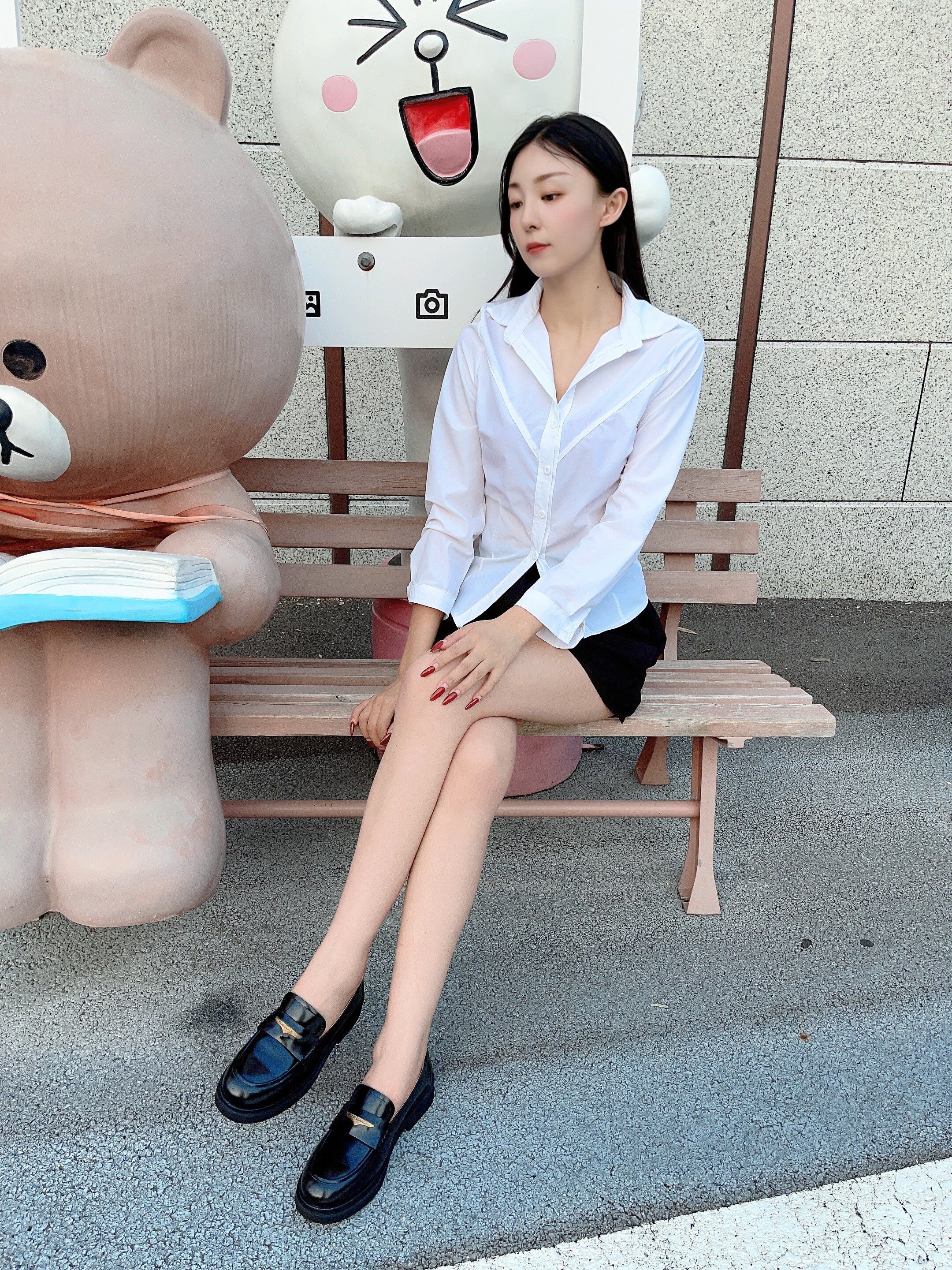 宋佳同款百丽海鸥乐福鞋2.0：厚底真皮的英伦飒爽美学