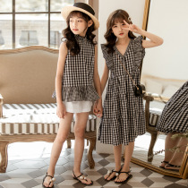 Parent-child checkered small frescoed dress 2020 Summer new CUHK Girl Han version Short sleeves Dress Lotus Leaf skirt