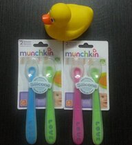 Munchkin Mackenzie baby ultra soft silicone gel feeding spoon soft head spoon 2 clothes