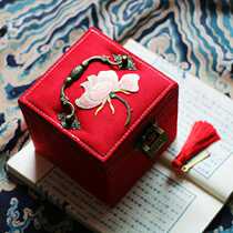 Womens uncai ancient style boudoir storage box Jewelry jewelry box original handmade embroidered brocade box with padlock