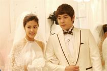 We are married. Qiang Yun couple college students and Qiang Ren Li Yunzhi DVD