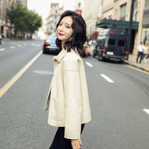 Beige small man short wool coat womens 2020 autumn and winter new Korean version of the popular wild student coat