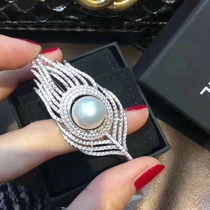 Miss Sea pearl high quality shiny feathers freshwater pearl brooch atmospheric clothes and ornaments dual-use temperament female