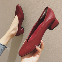  Red thick heel shoes 2020 new autumn wedding shoes retro womens shoes late night shoes all-match net red mid-heel grandma shoes