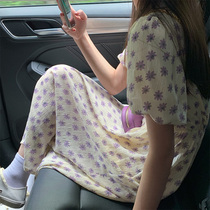 Small flower dress women 2020 new summer skirt design sense small age age thin temperament long skirt