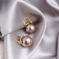 2020 New Tide advanced ear buckle female temperament Net red autumn and winter Joker big pearl earrings earrings earrings nails