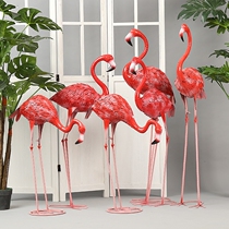 Wedding props Wrought iron flamingo ornaments shopping mall window beauty Chen terrace garden decoration Forest wedding decoration