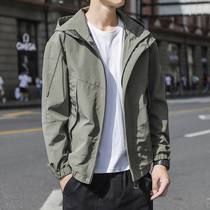 Mens coat 2019 Autumn New Korean version of the trend brand handsome Joker casual spring and autumn tooling jacket mens coat