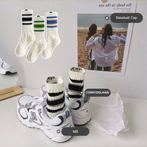 Socks female ins tide Japanese cotton mid-tube socks male Korean student couple sports socks spring and autumn striped white