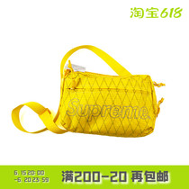 Spot Supreme 18FW Shoulder Bag Logo single shoulder bag ins and men movements Diagonal Satchel Wave