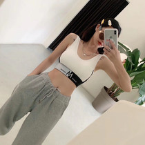 Sports beautiful back in summer wear shock proof gathering yoga hanging vest female with chest cushion sexy bottom bras