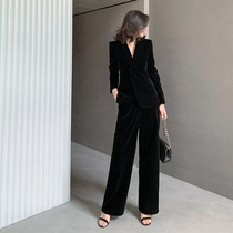Fried street suit suit female 2020 autumn new fashion Korean version of western style gold velvet black small suit female two-piece suit