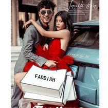 Wedding photography props street photography fashion shopping handbags glasses photo studio location photo travel newspaper tent