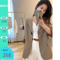 (Lv Xiaobu)Small plaid blazer with shoulder pads is thin and does not pick a figure