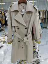 Qianlang Yi clan beautiful wing 6110 is 2021 spring and autumn British wind female trench coat thin temperament jacket 203