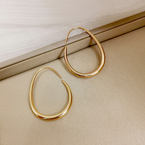 European and American temperament Exaggerated Golden Oval earrings brief retro port Wind large earbuds net red 100 hitch fashion earrings woman