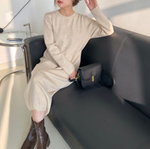 Autumn Winter Knit Dress Dress Woman 2021 New retro Conspiculy Lean in the bottom of the mid-length sweaters nepotism