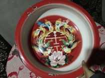  Enamel basin double peach brand has a knock nostalgic collection of film and television props