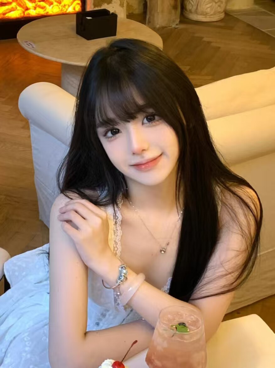 真我黑长直漫画齐刘海假发套 全真发整顶设计 自然隐形无痕贴合 长发飘逸顺滑