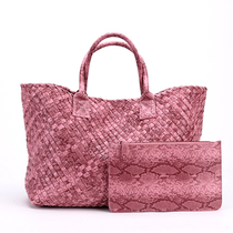 Light luxury snake pattern handbag 2022 new trendy European and American fashion stars with the same retro woven large capacity womens bag