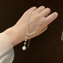 Korean temperament crystal necklace female personality simple pearl pendant simple Fashion Net red choker neck jewelry