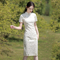 White cheongsam 2021 new summer young temperament retro Daily modified dress short little man