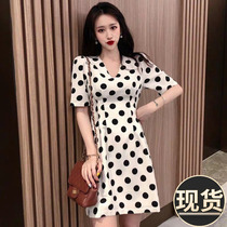 Special offer Originally 148 yuan Gentle wind ladies French all-match fairy super fairy white polka dot waist dress