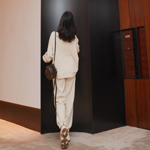 2021 new female spring and autumn Net red fried street fashion temperament running sweater pants leisure sports two-piece set