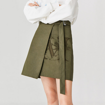 LILY winter New handsome embroidery asymmetric A character slim skirt skirt skirt womens 119400C6152