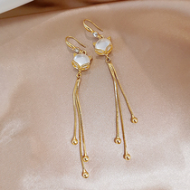 South Korean temperament Long stream Su earrings personality High level Cat Eye Fox Ear Pendant with Thin Ear to Slap Female Tide