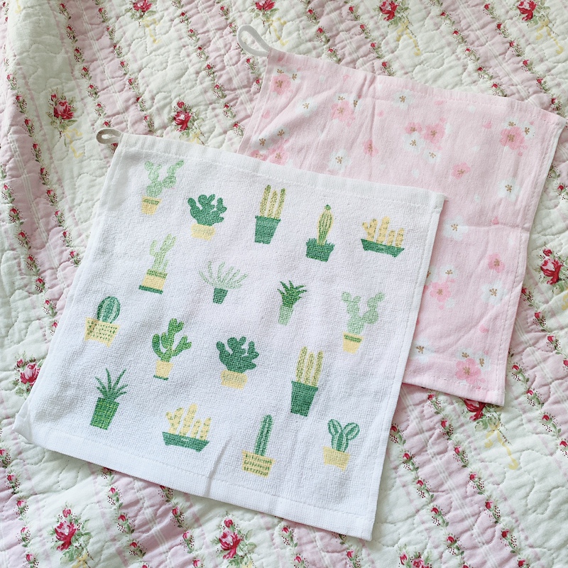 Free Shipping for Orders of 4 Items or More/Exported to Korea, Single-Ring Cactus Pink Cherry Blossom Pattern Square Towel Hand Towel