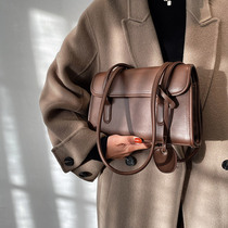 Advanced senses big bag Girl 2021 new wave fashion single shoulder inclined satchel 100 hitch underbag genuine leather girl bag