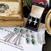 Ananas Vintage Vintage Vintage Wind Nets Red Earrings Black Hand-painted Anti-Allergy 100 Hitch Ear Clip