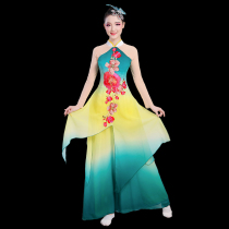 Classical Dance Plays Out of Womens Drifting Comfort with Chinese Wind Folk Fan Dance Costumes Jasmine and Jasmine Dance