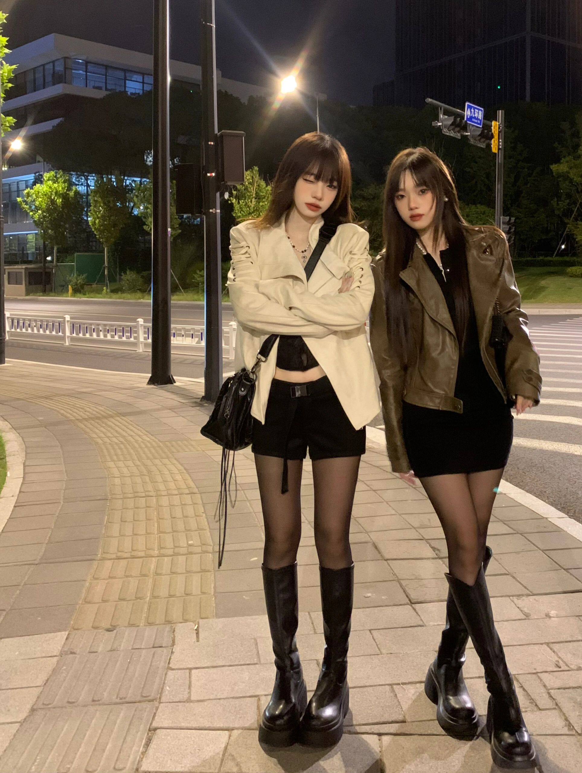 小野和子冬季黑丝光腿神器 加绒双层设计保暖不臃肿 替换装方便实用