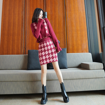 2021 new womens early autumn clothing fashion Net red temperament small fragrant wind goddess fan light cooked skirt two-piece suit