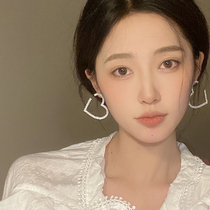 Temperament light luxury full diamond love zircon earrings earrings female niche design sense high-end fashion all-match peach heart earrings
