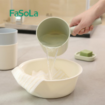 fasola plastic small water spoon water scoop water spoon Mini baby bath small water scoop thickened household trumpet