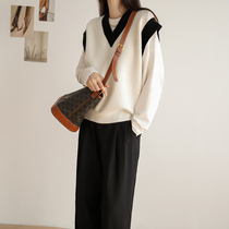 Jia Julie Knitted vest female 2021 autumn and winter New retro age reduction sleeveless Waistle shoulder outside Vest Women