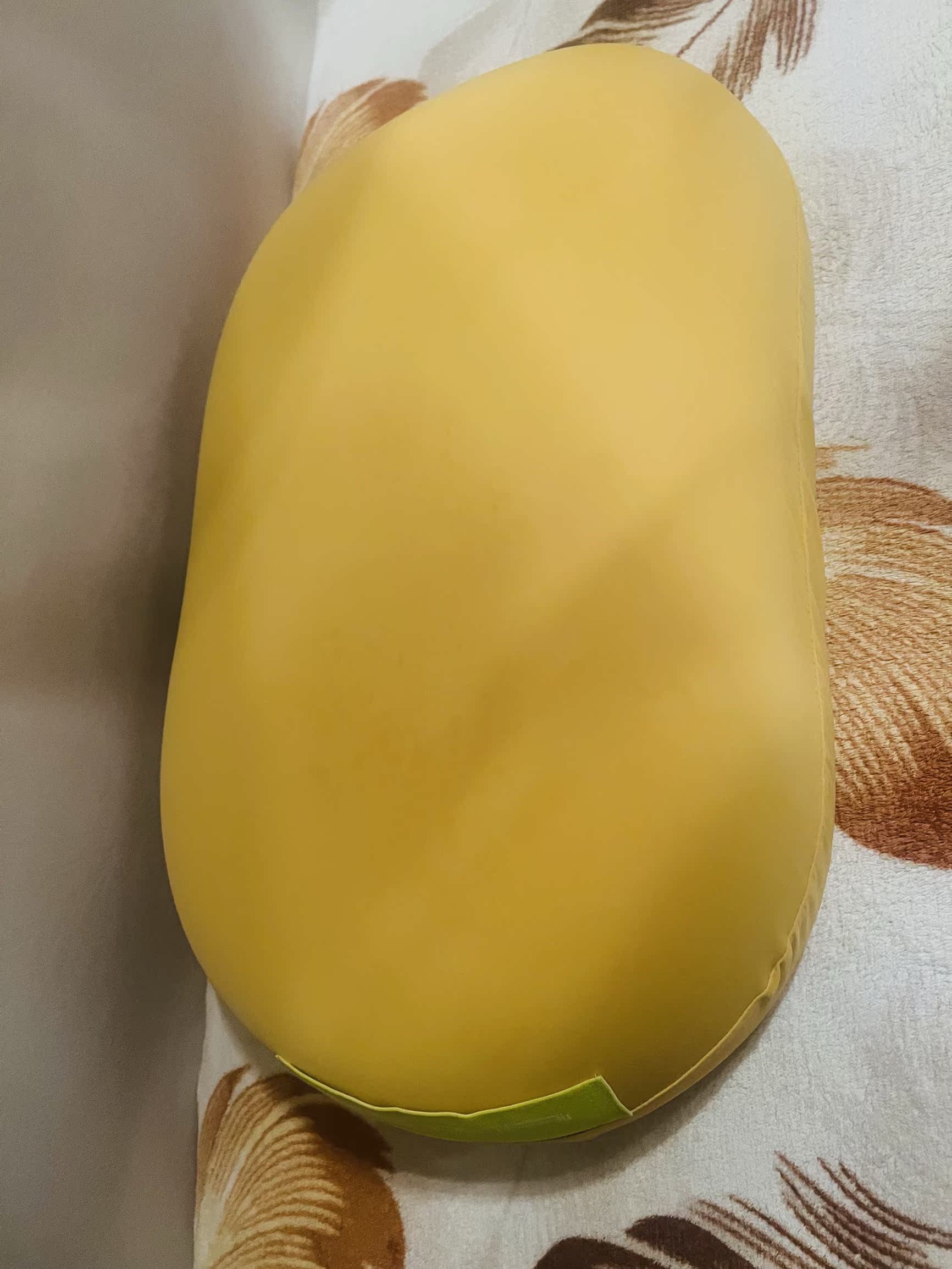 猫肚皮枕头和乳胶枕哪个好，猫肚皮枕头对颈椎好不好