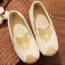 Childrens shoes boys cloth shoes Chinese style retro Tang Chinese style embroidered mens shoes spring