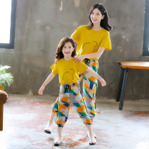 Mother and daughter outfit A family of three summer foreign style high-end net red parent-child outfit Girls  outfit Short-sleeved sports suit two-piece suit