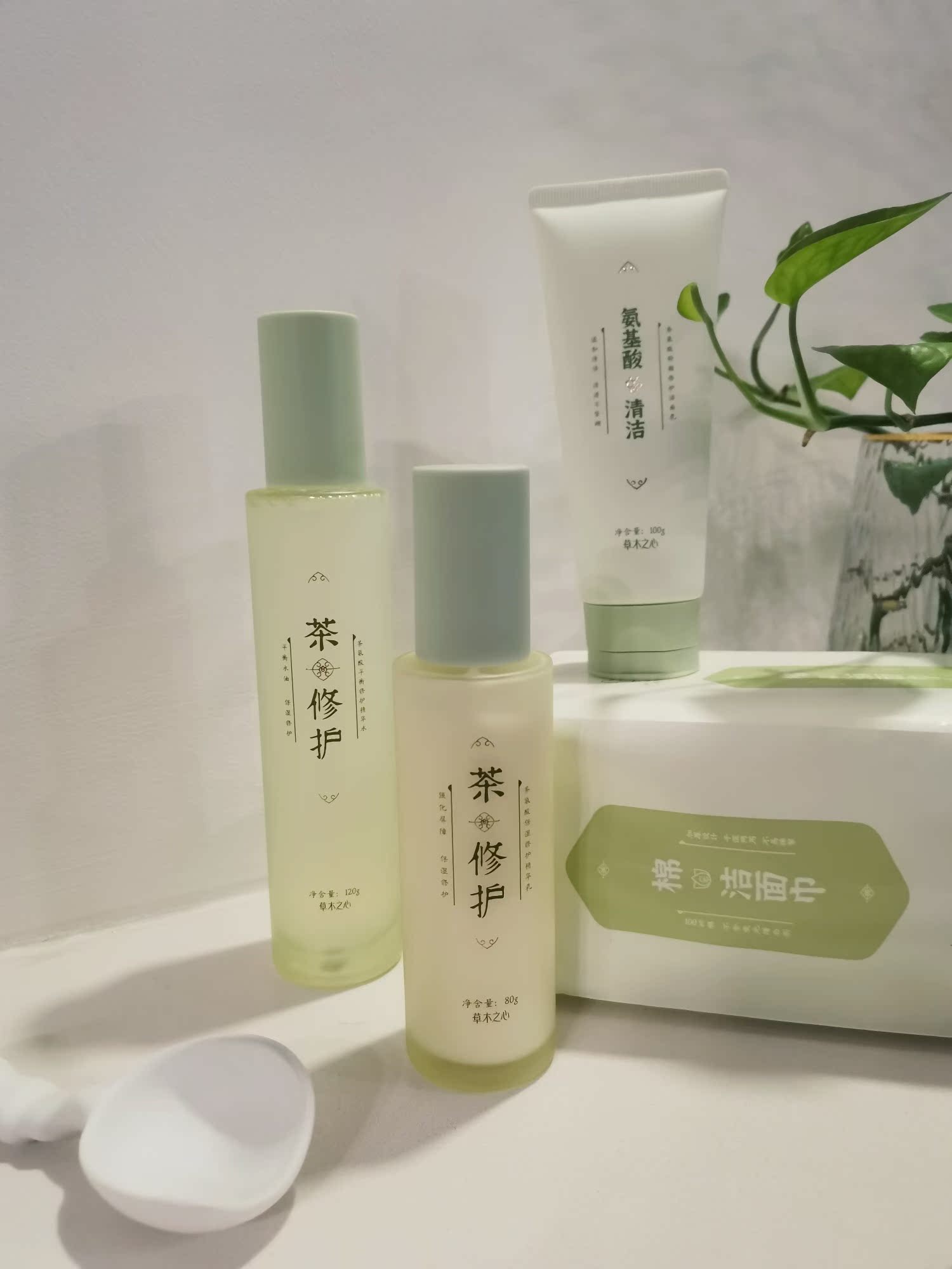 草木之心护肤真相曝光乳液/面霜口碑怎样？探讨曝光性价比高吗？